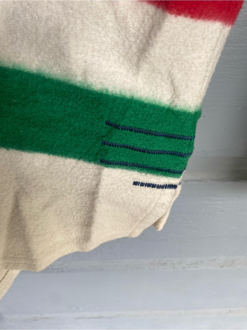 Orvis, the classic Hudson Bay blanket stripes button down XL - Picture 3 of 4